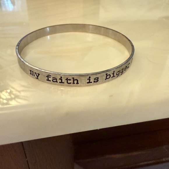 My faith is bigger than my fear, bangle bracelet! - Picture 1 of 2